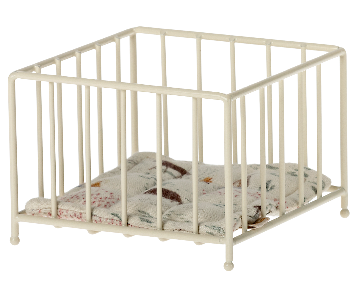 Janie and Jack Playpen, My