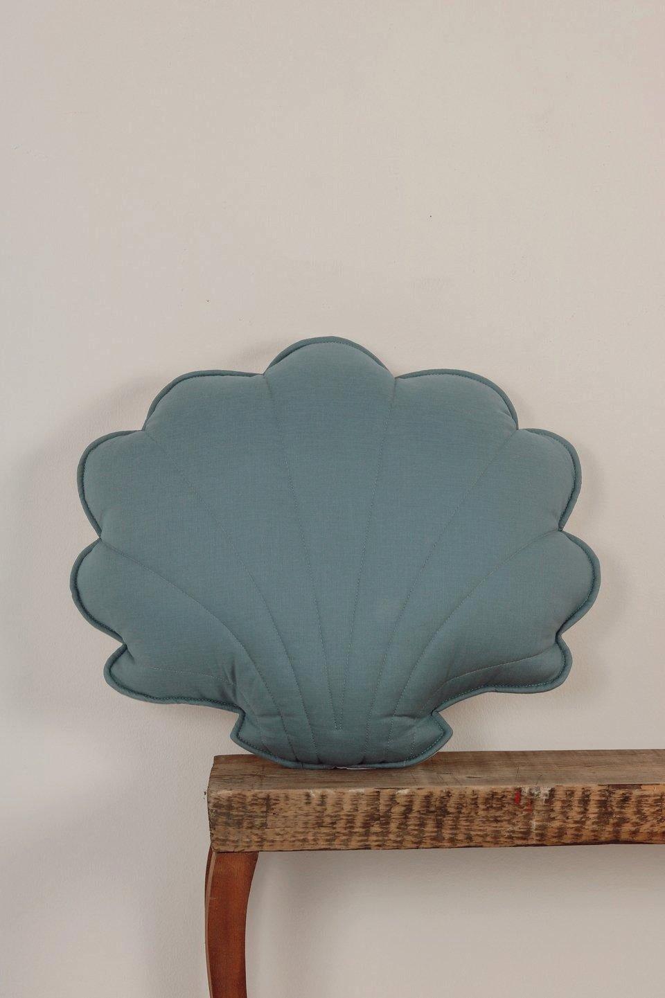 Janie and Jack Linen Eye of the Sea Shell Pillow