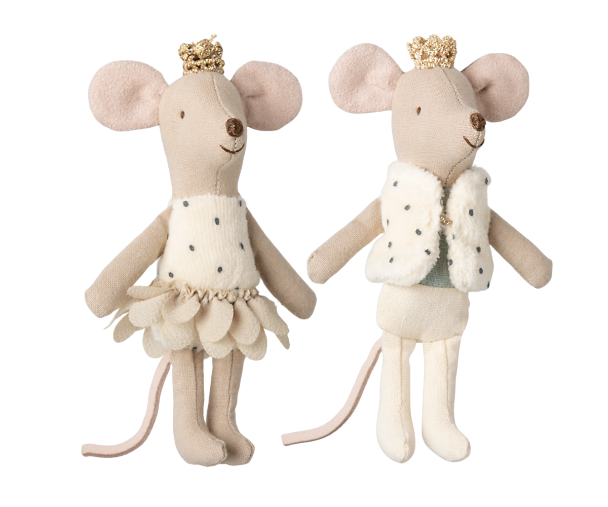 Janie and Jack Royal twin mice, Little sister and brother in matchbox