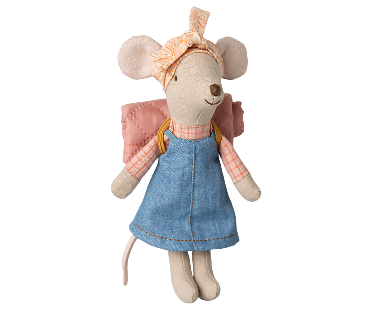 Janie and Jack Hiker mouse, Big sister